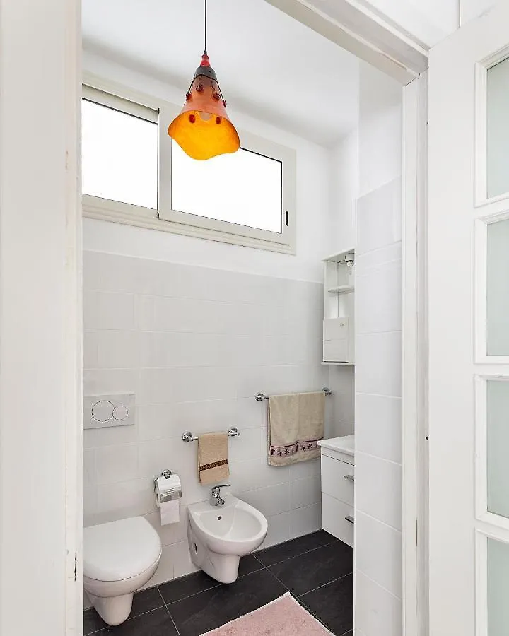 B&B Limited Edition Bari Bed & Breakfast